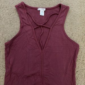 Burgundy Low Cut Top Fashion Q